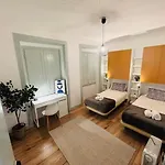 Lisboa Hostel Hostal *